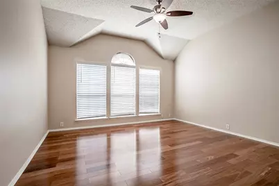 206 Meredith Court, Irving, TX 75063 - Photo 19