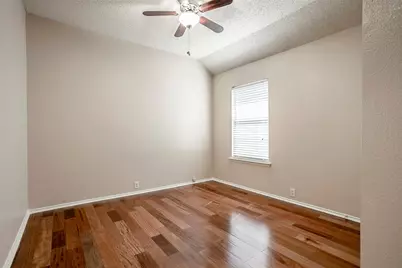 206 Meredith Court, Irving, TX 75063 - Photo 15