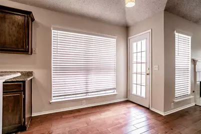 206 Meredith Court, Irving, TX 75063 - Photo 13