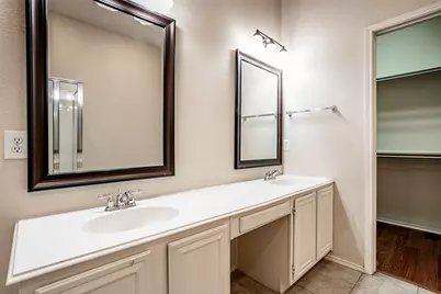 206 Meredith Court, Irving, TX 75063 - Photo 17