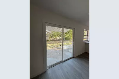 806 S Atkerson Lane, Euless, TX 76040 - Photo 5