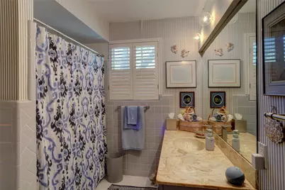 8910 Guernsey Lane, Dallas, TX 75220 - Photo 11