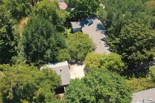 8910 Guernsey Ln, Dallas, TX 75220 - Photo 31