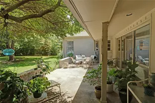 8910 Guernsey Ln, Dallas, TX 75220 - Photo 27