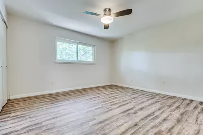 214 Scenic Drive, Highland Village, TX 75077 - Photo 3