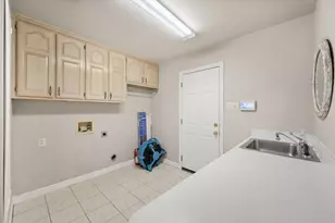 1388 Fairhaven Dr, Mansfield, TX 76063 - Photo 33