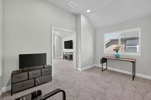 316 Jernigan Dr, Euless, TX 76040 - Photo 23