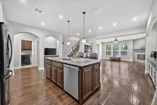 316 Jernigan Dr, Euless, TX 76040 - Photo 9