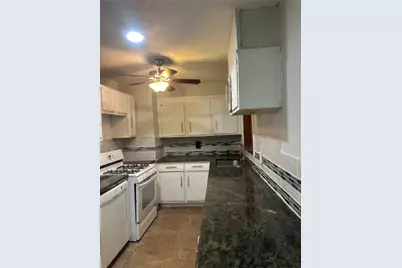12125 Bellafonte Drive, Dallas, TX 75243 - Photo 17