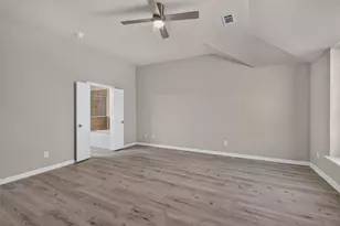 2536 Sarah Ln, Lewisville, TX 75056 - Photo 17