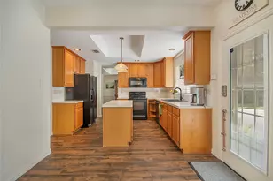 1086 Woodbriar Dr, Grapevine, TX 76051 - Photo 11