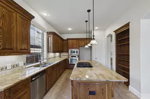 6400 Castle Rock Cir, McKinney, TX 75071 - Photo 11
