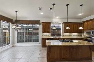 6400 Castle Rock Cir, McKinney, TX 75071 - Photo 11