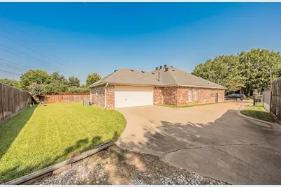 8152 Vine Wood Drive, North Richland Hills, TX 76182 - Photo 37