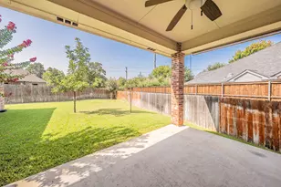 8152 Vine Wood Dr, North Richland Hills, TX 76182 - Photo 33