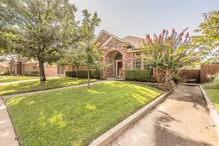 8152 Vine Wood Dr, North Richland Hills, TX 76182 - Photo 3