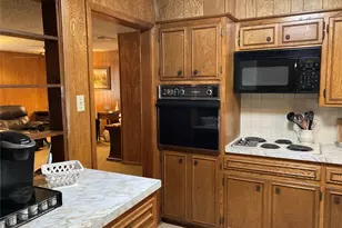 1003 Cactus St, Mineral Wells, TX 76067 - Photo 5