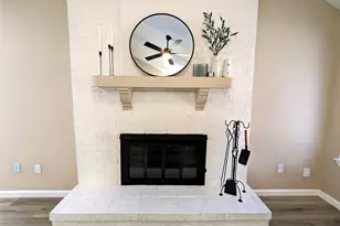 2916 Woodbridge Dr, Bedford, TX 76021 - Photo 5
