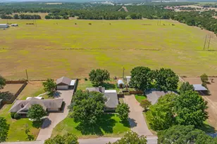 136 Chaparral Dr, Graham, TX 76450 - Photo 35