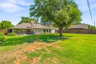136 Chaparral Dr, Graham, TX 76450 - Photo 29