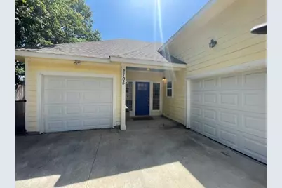 2705 College Avenue, Fort Worth, TX 76110 - Photo 1