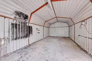 2453 S Valley Ridge Dr, Granbury, TX 76048 - Photo 25