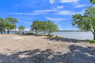 2453 S Valley Ridge Dr, Granbury, TX 76048 - Photo 31