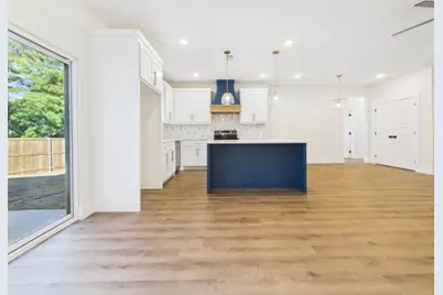1202 Phoenix Drive, Athens, TX 75751 - Photo 5