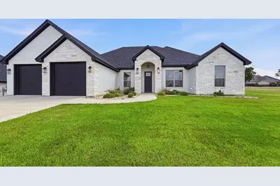 3709 Tremont Lane, Granbury, TX 76049 - Photo 1
