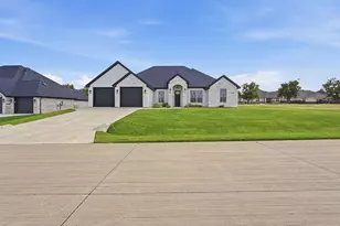 3709 Tremont Ln, Granbury, TX 76049 - Photo 21