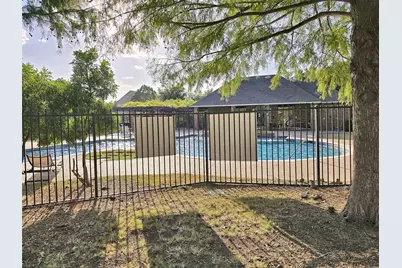 1504 Fox Run Drive, Irving, TX 75063 - Photo 39