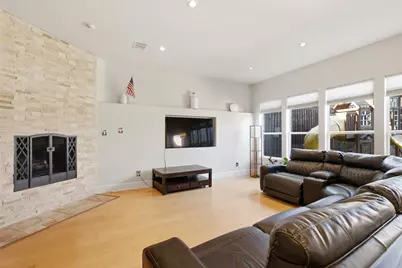 6925 Medallion Drive, Plano, TX 75024 - Photo 9