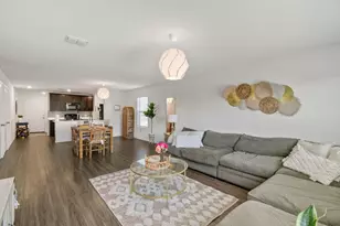 448 Blue Crow Ln, Fort Worth, TX 76052 - Photo 11