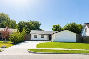 4142 Victoria St, Irving, TX 75062 - Photo 3