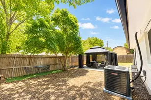 4142 Victoria St, Irving, TX 75062 - Photo 21