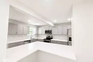 4142 Victoria St, Irving, TX 75062 - Photo 11