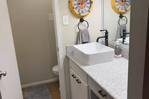 5619 Thunderbird Ct, Granbury, TX 76049 - Photo 17