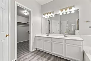1033 Suffolk Ln, Cedar Hill, TX 75104 - Photo 13