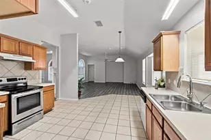 1033 Suffolk Ln, Cedar Hill, TX 75104 - Photo 5