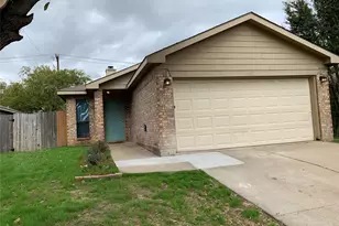 1021 Olivewood Ln, Fort Worth, TX 76140 - Photo 13