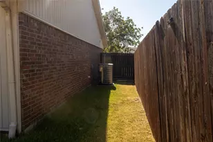 4915 S Prairieview Ct, Arlington, TX 76017 - Photo 33