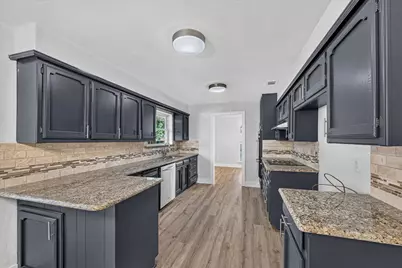 1450 Juniper Lane, Lewisville, TX 75077 - Photo 15