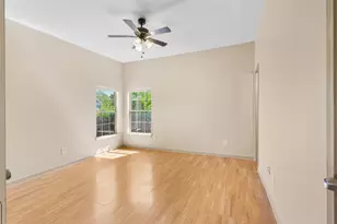 1235 E Leuda St, Fort Worth, TX 76104 - Photo 13