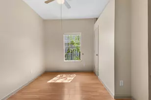 1235 E Leuda St, Fort Worth, TX 76104 - Photo 5