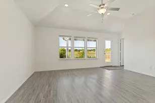 620 Bronze Forest Dr, Fort Worth, TX 76131 - Photo 5