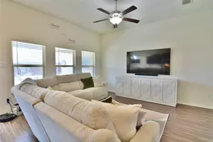 465 Pollyann Trl, Fort Worth, TX 76052 - Photo 11