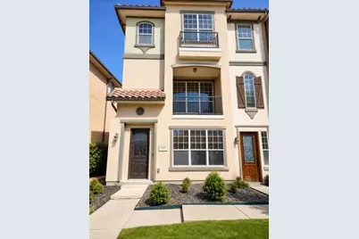 627 Senda #58, Irving, TX 75039 - Photo 1