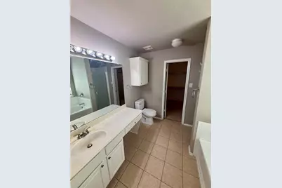 3231 Yeltes, Grand Prairie, TX 75054 - Photo 13