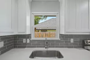 3055 Silver St, Greenville, TX 75401 - Photo 15