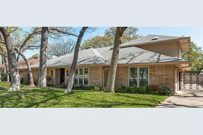 805 Crowley Road, Arlington, TX 76012 - Photo 27